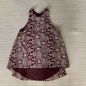 Elizabeth and James Top
